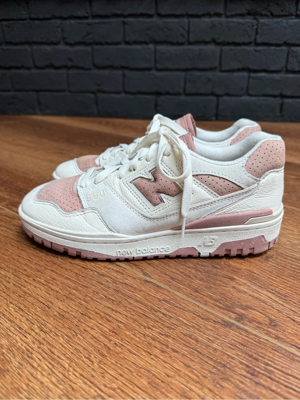 New Balance 550
